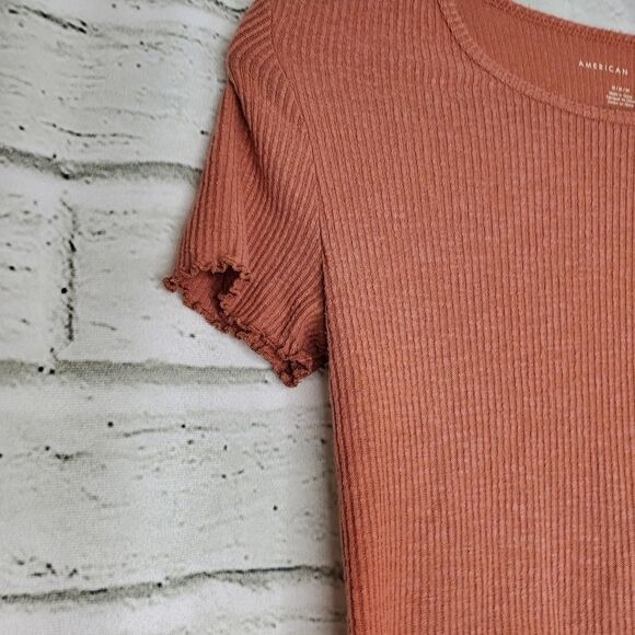 American Eagle short sleeve cropped stretchy shirt - Picture 4 of 6